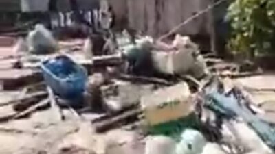 Diperbatasan Kotim Seruyan, Rumah Warga Rata Dengan Tanah Diterjang Ombak.