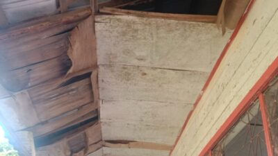 Kondisi Bangunan Sekolah Memprihatinkan, Mahasiswa KKN Minta Agar Adanya Perhatian Khusus Dari Pemerintah.