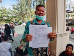 Ratusan Pasangan di Palangka Raya Ikuti Nikah Massal Gratis.