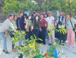 Mahasiswa IAKN Lakukan Penanaman Pohon Di SMP Bethel Palangka Raya