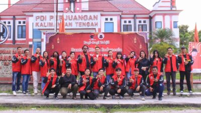 Berbagi Keberkahan, Banteng Muda Indonesia Kota Palangka Raya Bagikan Takjil Untuk Berbuka Puasa