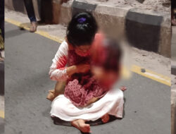 Seorang Ibu Disampit Bunuh Anak Kandung. Kepalanya Penuh Luka Bacok