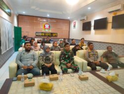 TNI/Polri dan Insan Pers Nonton Bareng KASAD Award