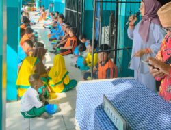 Ketika SDN 10 Mentawa Baru Hulu Buat Bubur Asyura