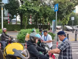 Meriahkan Kemerdekaan ke-78 RI, PP GMKI Bagikan 1945 Bendera