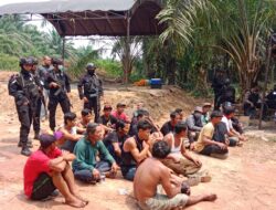 Polda Kalteng Amankan 20 Orang Warga Bangkal Yang Terlibat Dalam Aksi Demo di PT HMBP 