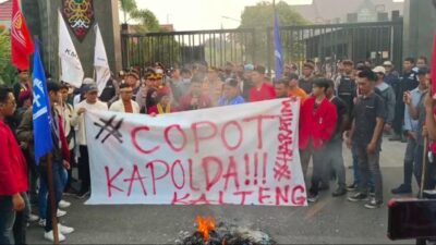 Mahasiswa Kembali Unjuk Rasa dan Sempat Memanas, Desak Kapolda Kalteng dan Kapolres Seruyan Dicopot