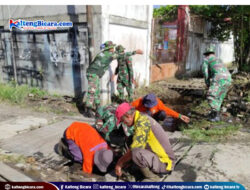 Kodim 1015/Sampit Giatkan Kebersihan Lingkungan Melalui Jumat Bersih Bersama Masyarakat