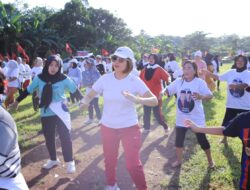 Iin Aprillina Sukses Laksanakan Senam Zumba Bersama Ibu-ibu dan Remaja di Desa