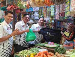 Relawan Progresif Kalteng Gelar Aksi Pasar, Serap Aspirasi UMKM dan Sampaikan Visi Misi Ekonomi Ideal Ganjar-Mahfud