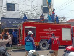 Waduh! Lagi Perbaiki Plafon Toko di PPM Sampit, Seorang Pria Tersengat Listrik