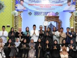 Pj Bupati Serahkan Dana Hibah Pembangunan Rumah Ibadah Kepada Camat Lahei Barat