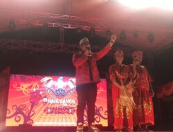 Noven Honarius Tokoh Mahasiswa Nasional Asal Kalbar Kobarkan Semangat Sekolah Untuk Generasi Dayak Dalam Kegiatan Naik Dango 1 DAD Pontianak