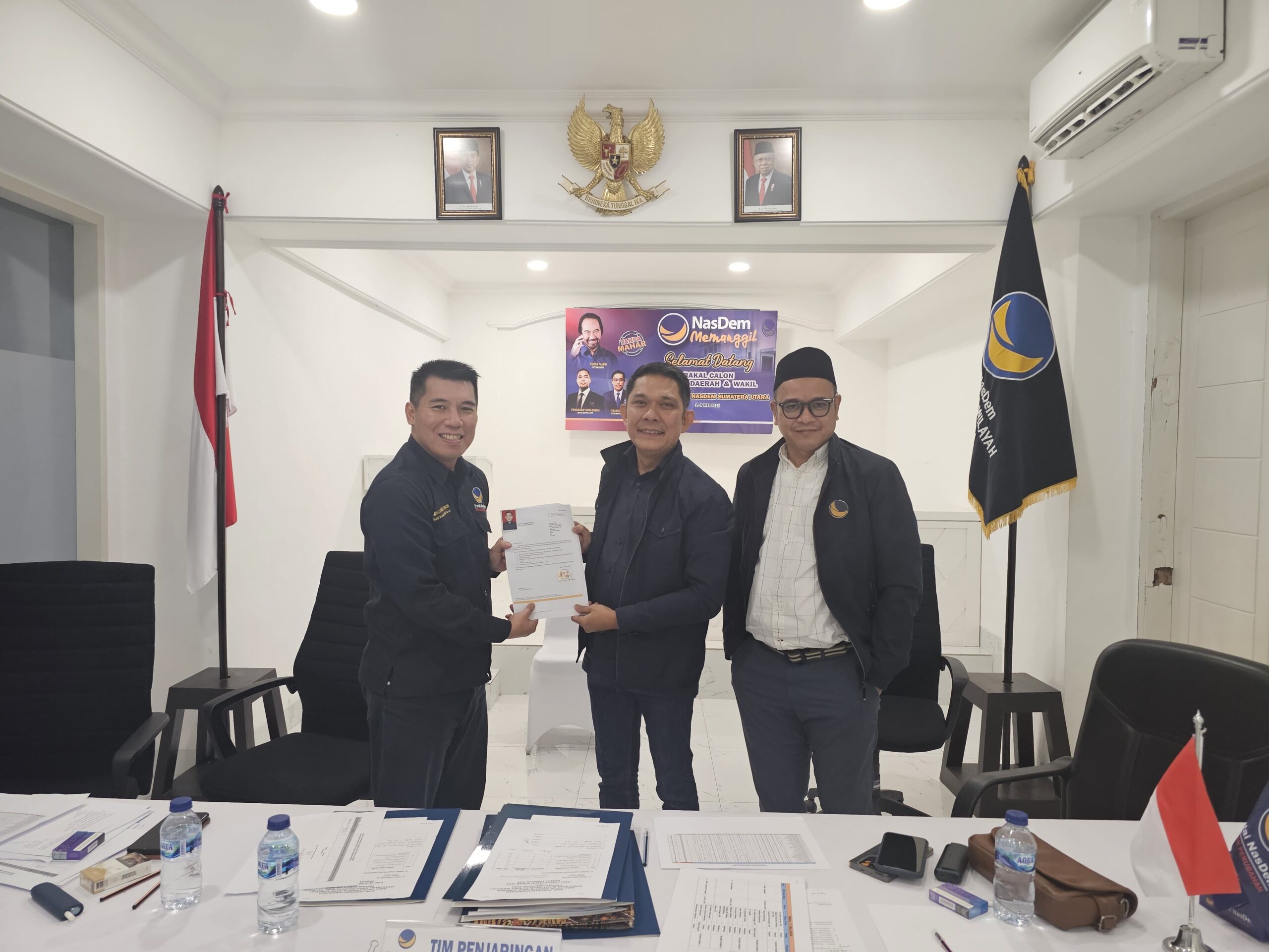 Abetnego Tarigan melakukan wawancara dan verifikasi dokuman sebagai Bacalon Bupati Karo di DPW NasDem Sumatera Utara (Sumut) pada Minggu, 12 Mei 2024