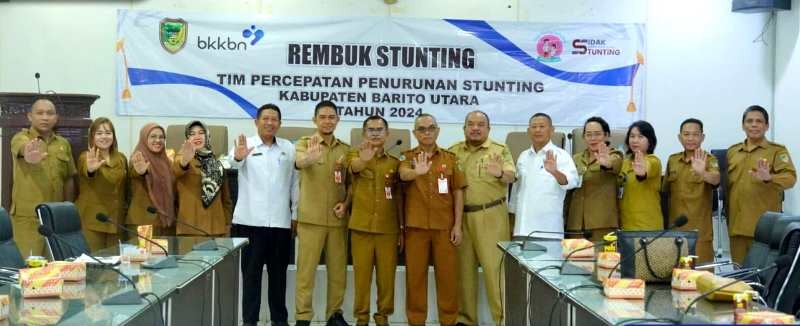 REMBUK STUNTING-Pemkab Barito Utara mengkikuti rapat Rapat Penilaian Kinerja dan Aksi Konvergensi Kabupaten/Kota se kalteng tahun 2024 secara Daring yang dilaksanakan di aula Setda lantai I, Selasa (7/5/2024).