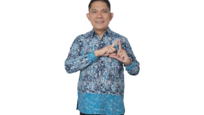 Mantapkan Diri Menuju Pilkada Karo, Abetnego Tarigan Ternyata Penerima Tanda Kehormatan Satyalencana Wira Karya dari Presiden Jokowi