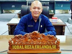 PT MPG Salurkan Bibit Ikan kepada Pokdakan Desa Pendreh, Ini Harapan Iqbal Reza Erlanda Kepada Warga