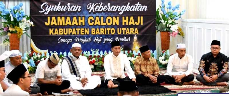 SYUKURAN KEBERANGKATAN CJH-Pemkab Barito Utara melaksanakan syukuran dan shalat hajat keberangkatan calon jamaah haji (CJH) Kabupaten Barito Utara di rumah jabatan bupati, Minggu (12/5/2024) malam.