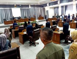 DPRD Rapat Paripurna Sampaikan Pandangan Umum Fraksi Terhadap Raperda Pengelolaan Sampah