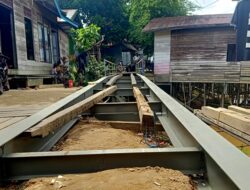 Jembatan di RT 6 Jalan Keladan, di Lakukan Perbaikan