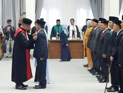Anggota Yang Baru Dilantik Diharapkan Mampu Melaksanakan Tri Fungsi DPRD