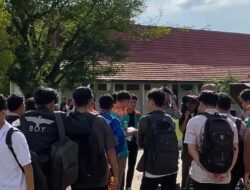 Aksi Demonstrasi Mahasiswa Fakultas Ekonomi dan Bisnis Berujung Pada Pengunduran Diri Seorang Dosen