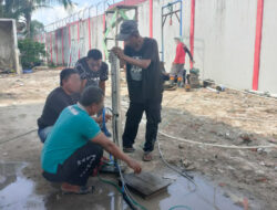 Pastikan Suplai Air Untuk Keperluan MCK Warga Binaan Lancar, Kalapas Awasi Langsung Perawatan Mesin Air Sumur Bor