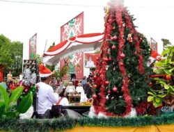 Semarak Parade Natal Kabupaten Murung Raya 2024 Berlangsung Meriah