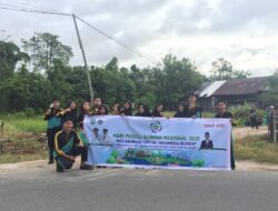 SMK Negeri 3 Sampit Gelar Aksi Peduli Sampah dalam Rangka Hari Peduli Sampah Nasional 2025