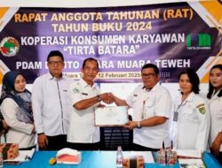 Kadis Nakertranskop UKM Buka RAT Koperasi Karyawan Tirta Batara Muara Teweh