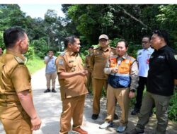 Wakil Bupati Barsel Tinjau Jalan di Dua Kecamatan