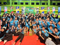 MIN 1 Kotim Gegerkan Stadion! Sabet Juara Umum Lomba Marching Band SMANSA 2025!