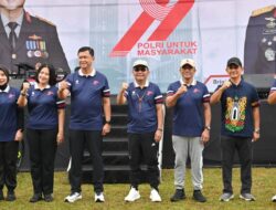 Ribuan Warga Meriahkan Jalan dan Sepeda Santai Polda Kalteng Peringati Hari Bhayangkara ke-79