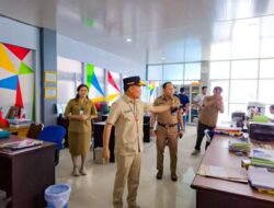 Pastikan Pelayanan Optimal, Gubernur Kalteng Sidak Kantor DPMPTSP