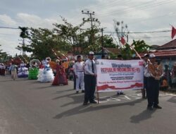 SMP IT Al-Madaniyah Tampilkan Semangat Luar Biasa dalam Pawai HUT RI ke-80