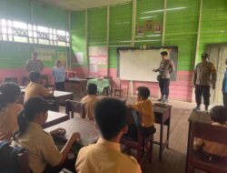 Peduli Pendidikan, Polsek Rungan Bantu Perlengkapan Sekolah Siswa di Gunung Mas