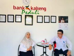 Camat dan Sekcam Mentawa Baru Ketapang Apresiasi Inovasi Lingkungan dan Literasi SDN 4 Ketapang