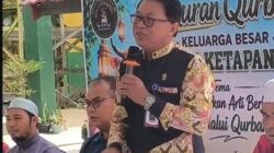 Luar Biasa!  SDN 4 Ketapang  Potong Seekor Sapi Syukuran Kurban.  Ini Pesan Camat MB Ketapang