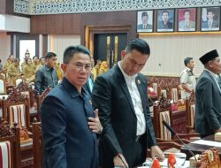 Junaidi Tinjau Operasional Bank Kalteng, Tekankan Pelayanan Prima