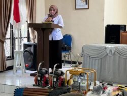 Saat Api dan Asap Mulai Menguji, Dr. Titik Setyowati, SE., M.Si. Jadi Garda Terdepan Kebakaran Lahan Kotim